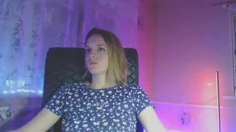 Snapshot of babymuro4ka chatting on March 4, 11:00 pm Sonya online show from March 4, 11:00 pm