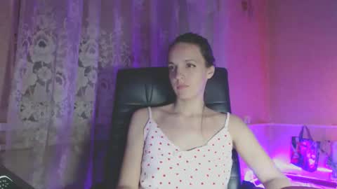 Snapshot of babymuro4ka chatting on May 7, 6:46 pm Sonya online show from May 7, 6:46 pm