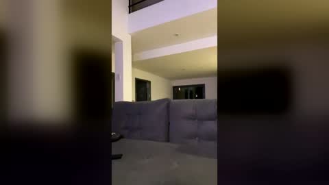 babynikole998 online show from August 5, 3:42 am