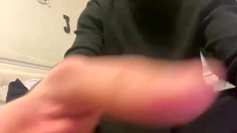 Snapshot of babyray130 chatting on December 18, 1:00 am babyray130 online show from December 18, 1:00 am