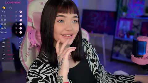 Nika online show from December 5, 2:09 am