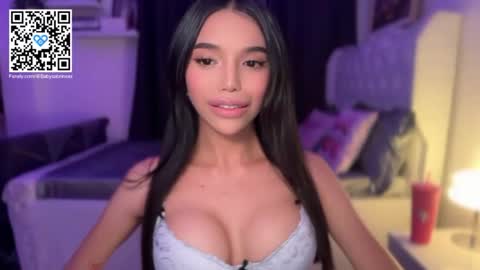 Snapshot of babysabrinaxx chatting on November 22, 5:28 am babysabrinaxx online show from November 22, 5:28 am