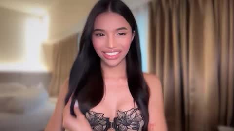 Snapshot of babysabrinaxx chatting on December 14, 7:58 am babysabrinaxx online show from December 14, 7:58 am