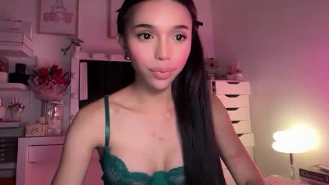 babysabrinaxx online show from April 28, 5:29 pm