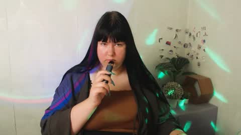 Snapshot of babytaera_ chatting on June 11, 6:33 am BabyTaera online show from June 11, 6:33 am