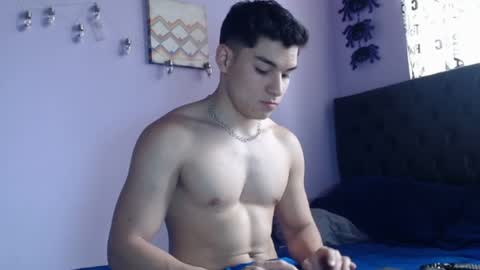 Snapshot of babytwunkz chatting on October 28, 8:00 pm Hey Im Zayn good to see u here online show from October 28, 8:00 pm