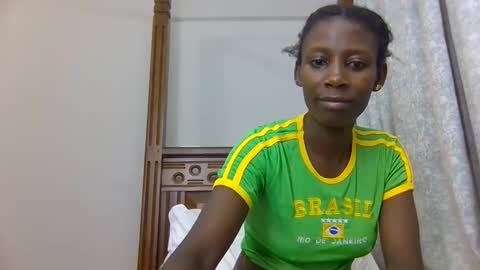 Snapshot of babytylerr chatting on October 31, 9:49 pm babytylerr online show from October 31, 9:49 pm