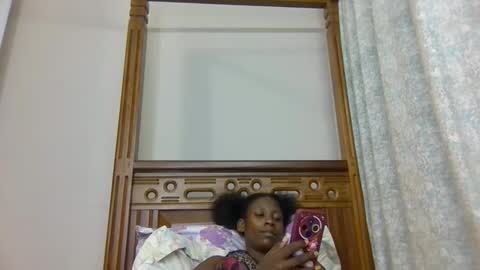 Snapshot of babytylerr chatting on November 8, 4:29 pm babytylerr online show from November 8, 4:29 pm