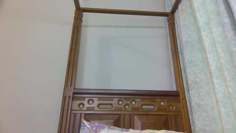 Snapshot of babytylerr chatting on November 16, 5:57 am babytylerr online show from November 16, 5:57 am