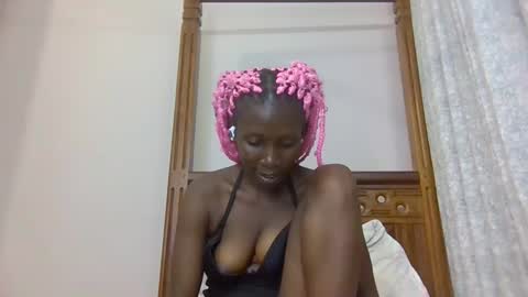 Snapshot of babytylerr chatting on November 25, 7:03 pm babytylerr online show from November 25, 7:03 pm