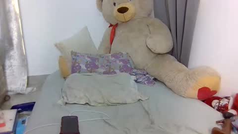 babytylerr online show from April 29, 12:31 pm