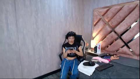 Snapshot of babyyrasta666 chatting on October 4, 4:54 am BABY RASTA DANN online show from October 4, 4:54 am