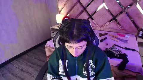 Snapshot of babyyrasta666 chatting on December 16, 3:55 am BABY RASTA DANN online show from December 16, 3:55 am