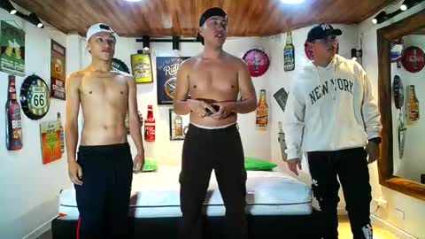 Snapshot of backyardigans chatting on March 10, 1:01 am backyardigans online show from March 10, 1:01 am