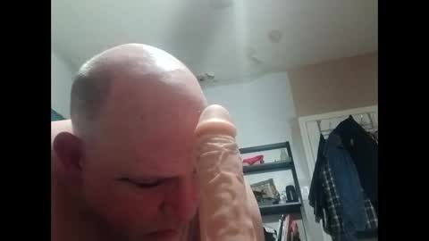 Snapshot of bad_boy4u2abuse chatting on January 21, 12:18 pm bad_boy4u2abuse online show from January 21, 12:18 pm