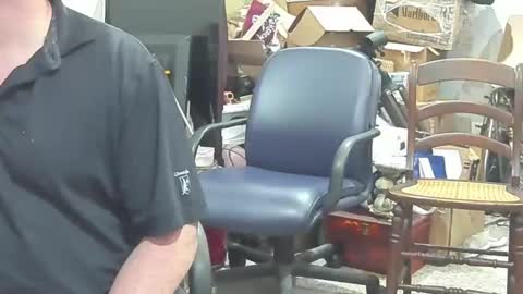 Snapshot of bad_boy4u2abuse chatting on September 29, 9:25 am bad_boy4u2abuse online show from September 29, 9:25 am