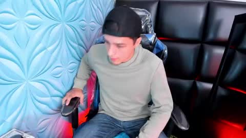 bad_boy_21_ online show from May 1, 12:43 pm
