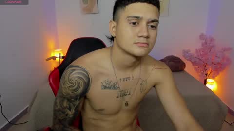 Snapshot of bad_boy__777 chatting on May 27, 9:45 pm bad_boy__777 online show from May 27, 9:45 pm