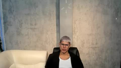 bad_boytoh online show from January 7, 1:35 pm