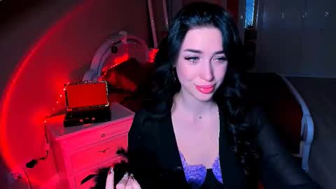 Snapshot of bad_desire chatting on December 4, 6:11 am Miss Desire...do you remember online show from December 4, 6:11 am