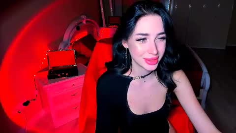 Snapshot of bad_desire chatting on December 8, 2:19 pm Miss Desire...do you remember online show from December 8, 2:19 pm