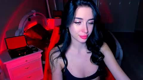 Snapshot of bad_desire chatting on December 14, 3:36 pm Miss Desire...do you remember online show from December 14, 3:36 pm