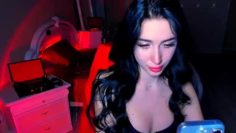 Snapshot of bad_desire chatting on December 14, 6:41 pm Miss Desire...do you remember online show from December 14, 6:41 pm