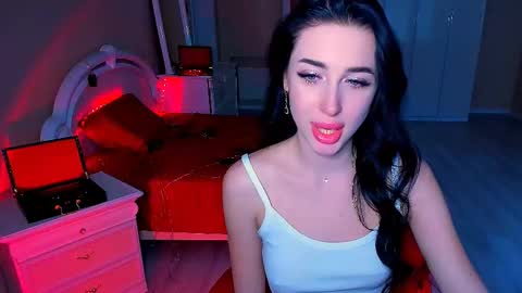 Snapshot of bad_desire chatting on December 16, 11:12 am Miss Desire...do you remember online show from December 16, 11:12 am