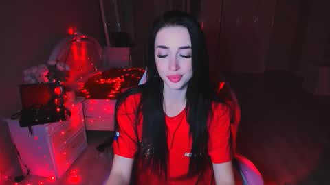 Snapshot of bad_desire chatting on October 23, 4:17 pm Miss Desire...do you remember online show from October 23, 4:17 pm