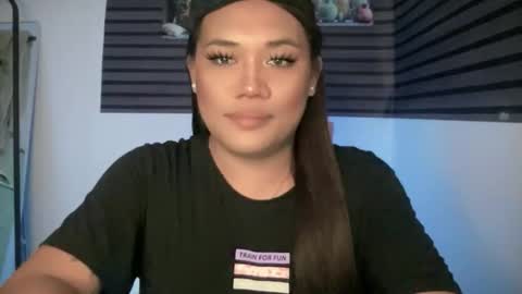 AMARA - FOLLOW ME AND THUMBS UP online show from June 11, 2:53 am