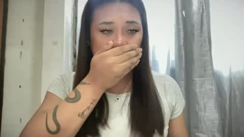 AMARA - FOLLOW ME AND THUMBS UP online show from June 11, 11:47 pm