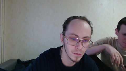 bad_pare online show from May 1, 5:50 pm