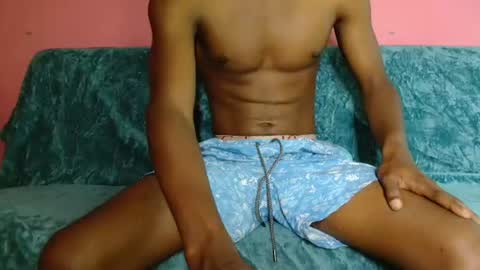badaddo910342 online show from March 22, 6:39 am