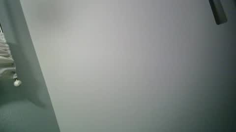 Snapshot of badassguy884159 chatting on January 16, 1:20 am badassguy884159 online show from January 16, 1:20 am