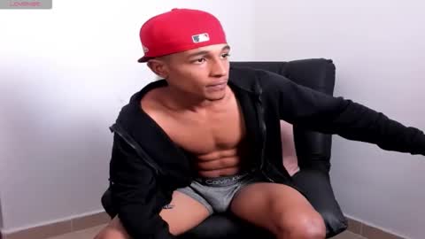 Snapshot of badboy_cam777 chatting on November 25, 2:22 am badboy_cam777 online show from November 25, 2:22 am