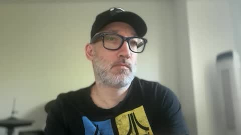 Snapshot of badboymusician chatting on May 28, 9:01 pm RockHardDrummer online show from May 28, 9:01 pm