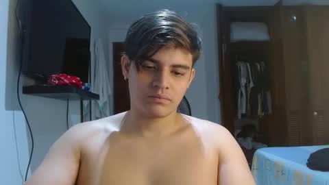 Snapshot of badbunny_69_ chatting on January 14, 6:08 am badbunny_69_ online show from January 14, 6:08 am