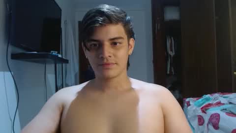 Snapshot of badbunny_69_ chatting on January 17, 6:40 am badbunny_69_ online show from January 17, 6:40 am