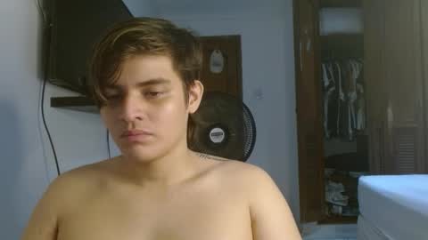 Snapshot of badbunny_69_ chatting on February 22, 5:51 am badbunny_69_ online show from February 22, 5:51 am