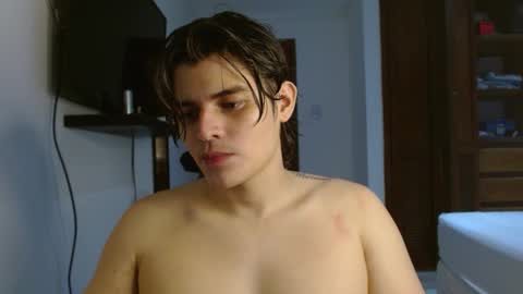 Snapshot of badbunny_69_ chatting on February 24, 2:20 am badbunny_69_ online show from February 24, 2:20 am