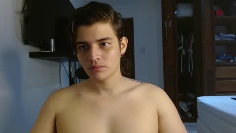 Snapshot of badbunny_69_ chatting on February 25, 3:05 am badbunny_69_ online show from February 25, 3:05 am