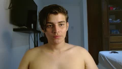 Snapshot of badbunny_69_ chatting on March 3, 2:28 am badbunny_69_ online show from March 3, 2:28 am