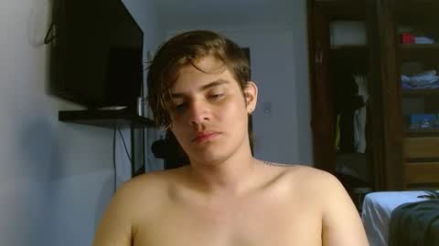 Snapshot of badbunny_69_ chatting on March 6, 2:30 am badbunny_69_ online show from March 6, 2:30 am