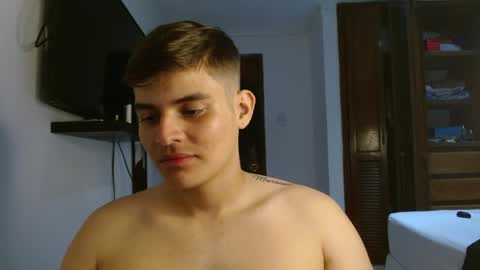 Snapshot of badbunny_69_ chatting on March 12, 2:50 am badbunny_69_ online show from March 12, 2:50 am