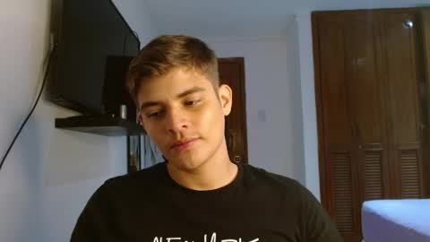 Snapshot of badbunny_69_ chatting on March 28, 6:13 am badbunny_69_ online show from March 28, 6:13 am