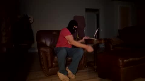 Snapshot of baddaddy1304 chatting on January 12, 3:12 am baddaddy1304 online show from January 12, 3:12 am