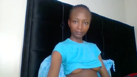 baddie_bunnie online show from November 30, 4:27 am