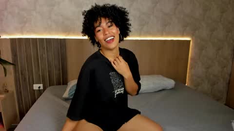BADDIE DELAYLA online show from April 20, 6:31 pm