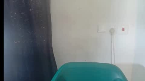 Snapshot of baddiebitchx chatting on May 4, 12:45 pm baddiebitchx online show from May 4, 12:45 pm
