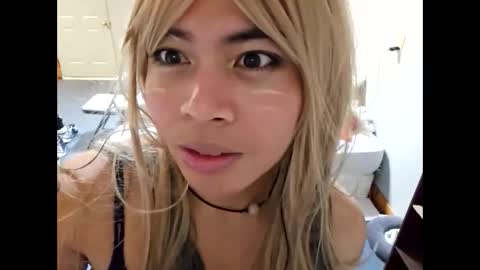 baddiee18 online show from January 15, 10:46 pm